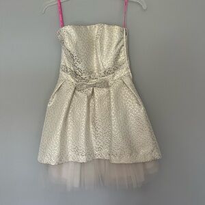 NWT Betsey Johnson strapless mini dress
